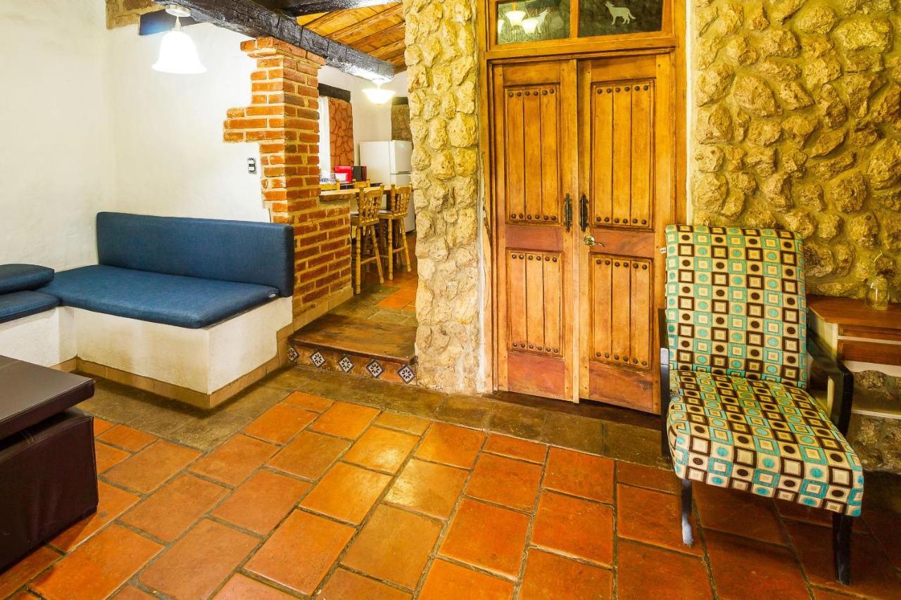 Hotel Hacienda Coyotes Zapotlanejo Exterior foto