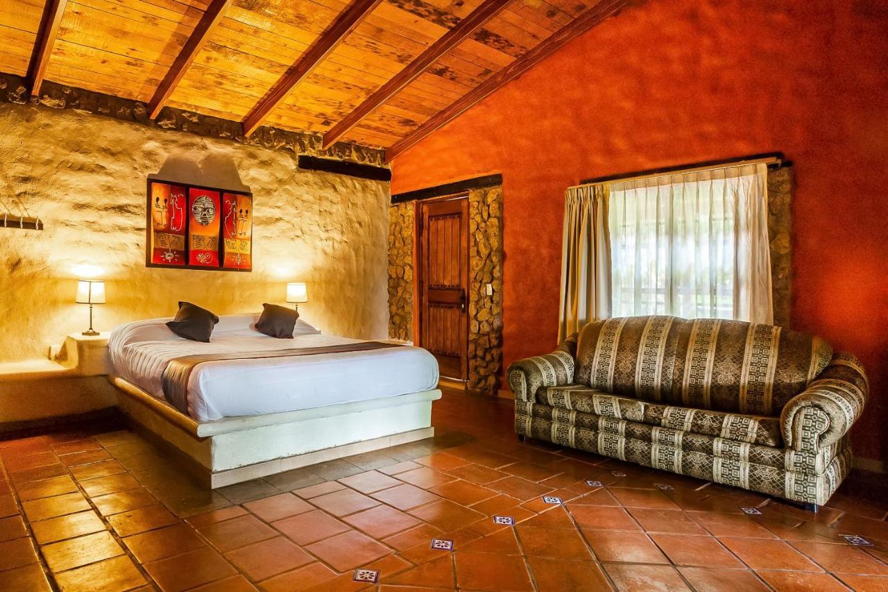 Hotel Hacienda Coyotes Zapotlanejo Exterior foto